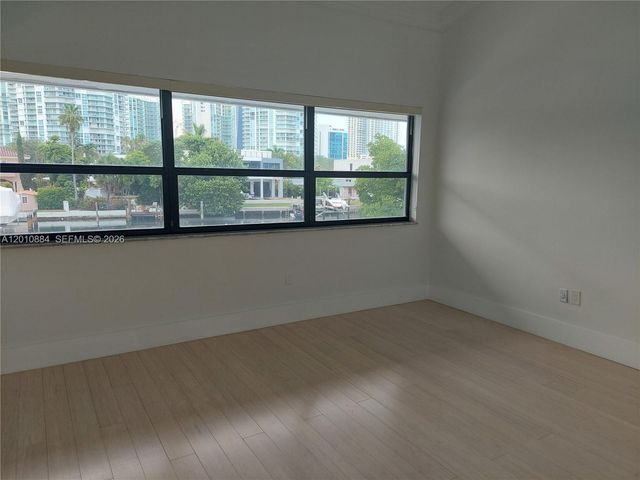 255 S Poinciana Dr 605, Sunny Isles Beach, FL 33160