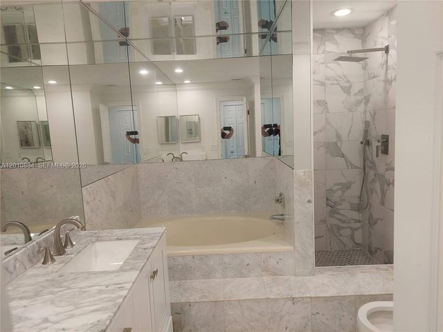 255 S Poinciana Dr 605, Sunny Isles Beach, FL 33160