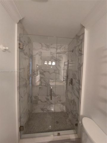 255 S Poinciana Dr 605, Sunny Isles Beach, FL 33160
