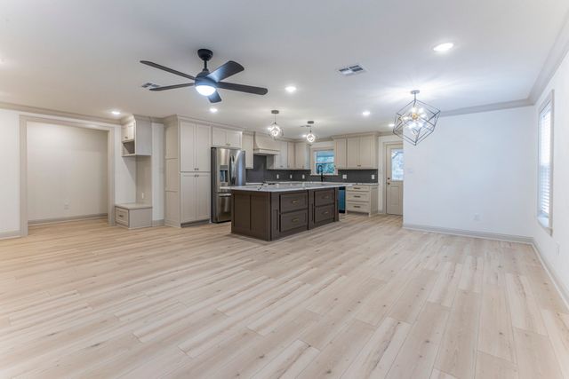 804 N 43rd Street, Waco, TX 76710