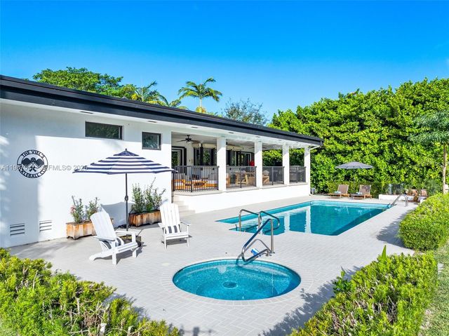 14615 SW 77th Ct, Palmetto Bay, FL 33158