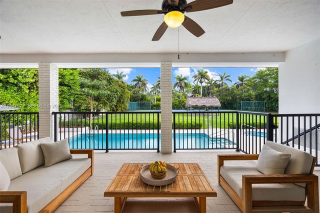 14615 SW 77th Ct, Palmetto Bay, FL 33158