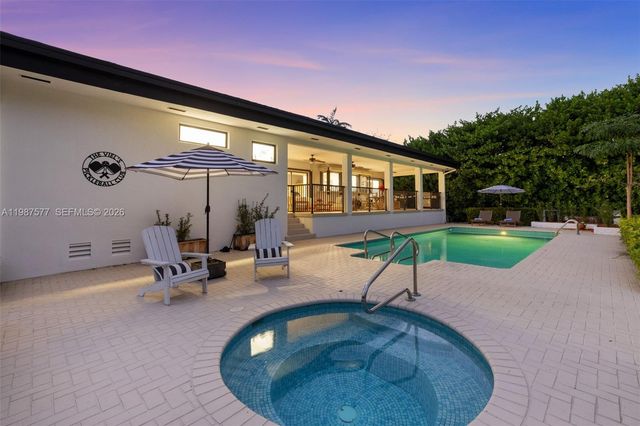 14615 SW 77th Ct, Palmetto Bay, FL 33158