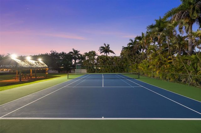 14615 SW 77th Ct, Palmetto Bay, FL 33158