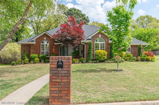 790 Eastern Hills Drive, Greenwood, AR 72936