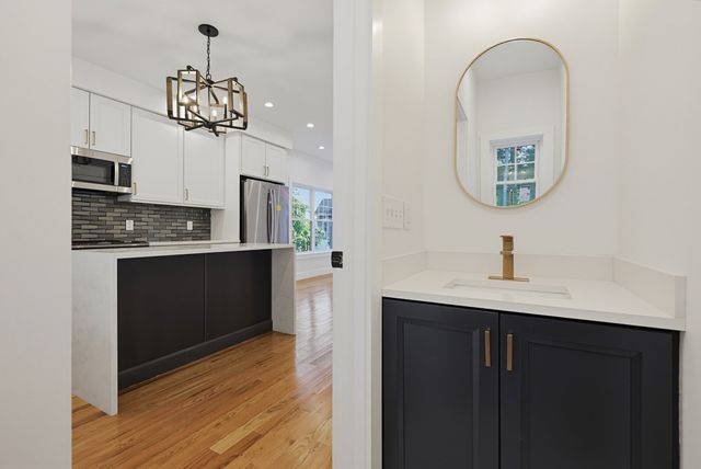 36 Linwood Ave 36, Melrose, MA 02176