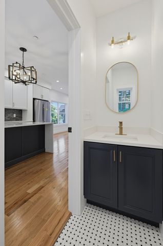 36 Linwood Ave 36, Melrose, MA 02176