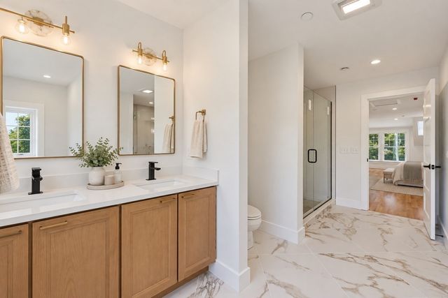 36 Linwood Ave 36, Melrose, MA 02176