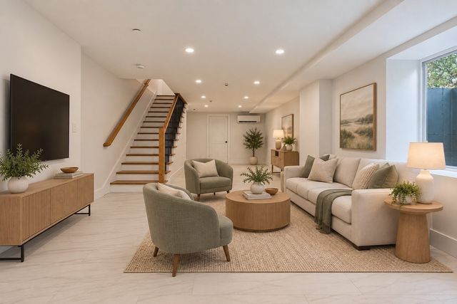 36 Linwood Ave 36, Melrose, MA 02176