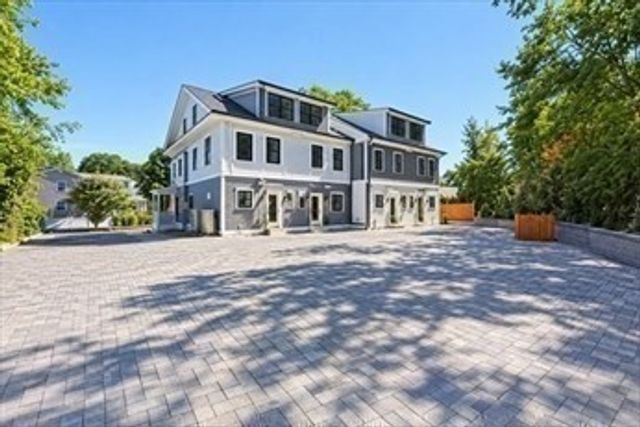 36 Linwood Ave 36, Melrose, MA 02176