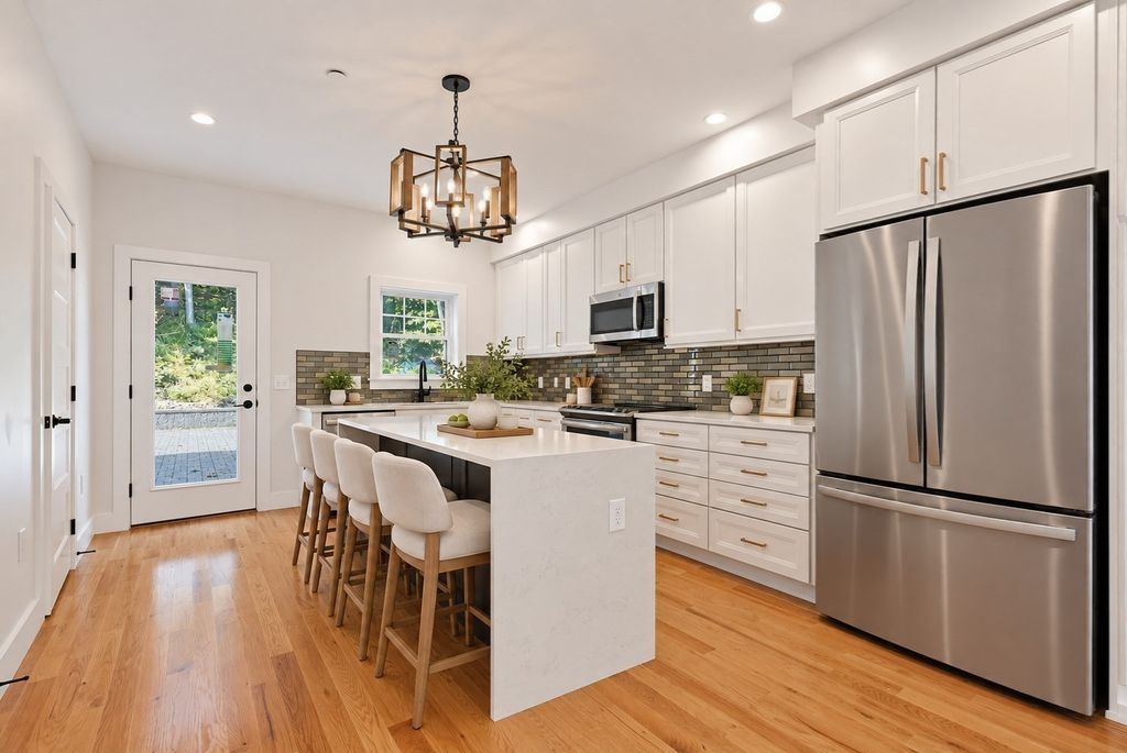 36 Linwood Ave 36, Melrose, MA 02176