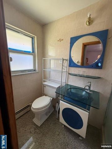 1062 Jassamine Way, Fort Lee, NJ 07024