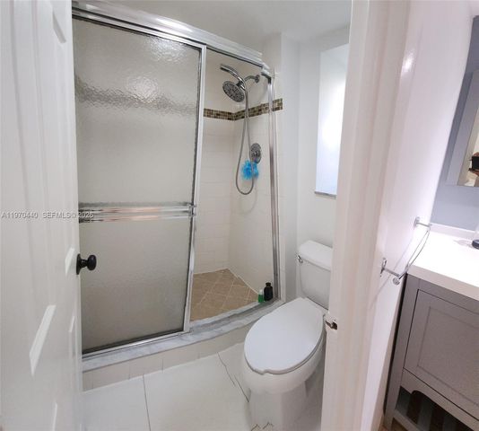 20381 NE 30th Ave 324-7, Aventura, FL 33180