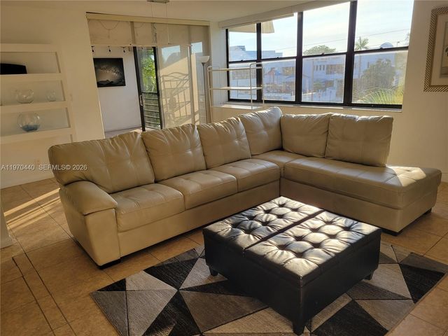 20381 NE 30th Ave 324-7, Aventura, FL 33180