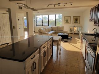 20381 NE 30th Ave 324-7, Aventura, FL 33180