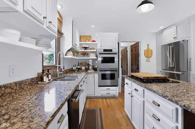 11377 Brentwood Avenue, Zionsville, IN 46077