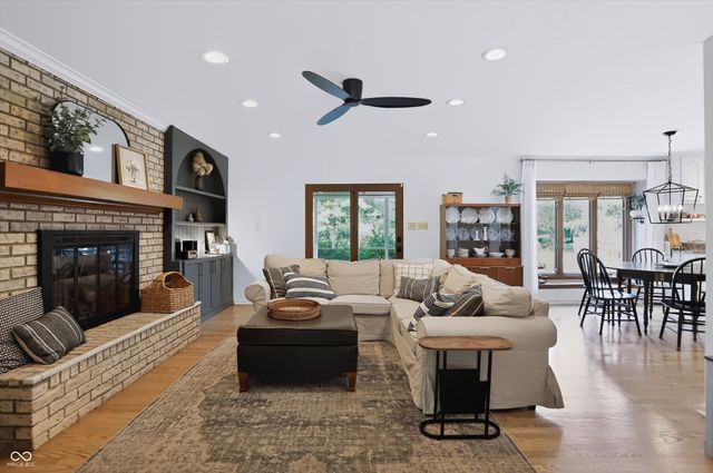 11377 Brentwood Avenue, Zionsville, IN 46077