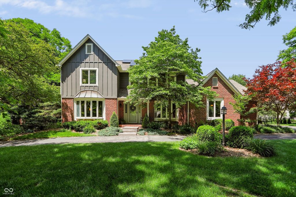 11377 Brentwood Avenue, Zionsville, IN 46077