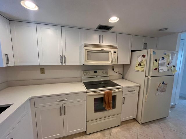 540 Piedmont L, Delray Beach, FL 33484