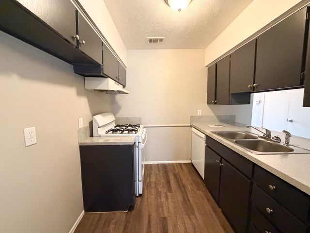 304 Clary Drive, Mesquite, TX 75149