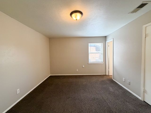 304 Clary Drive, Mesquite, TX 75149