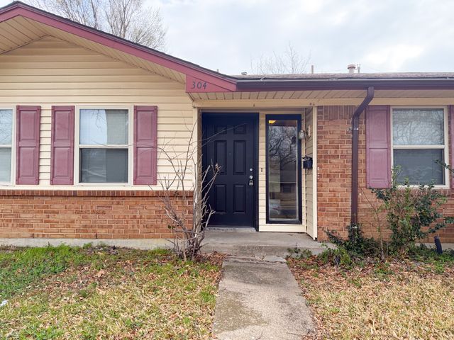 304 Clary Drive, Mesquite, TX 75149