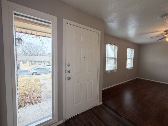 304 Clary Drive, Mesquite, TX 75149