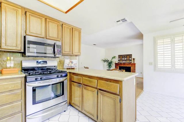 11102 Liverpool, Riverside, CA 92503