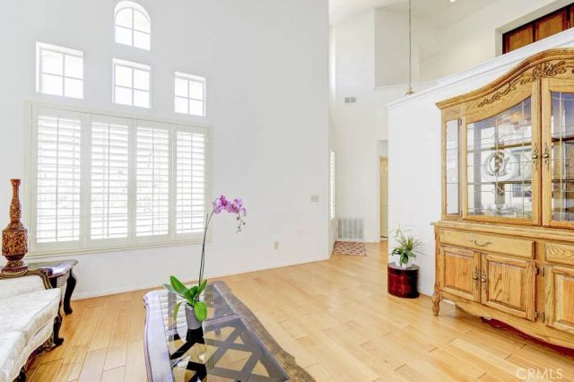 11102 Liverpool, Riverside, CA 92503
