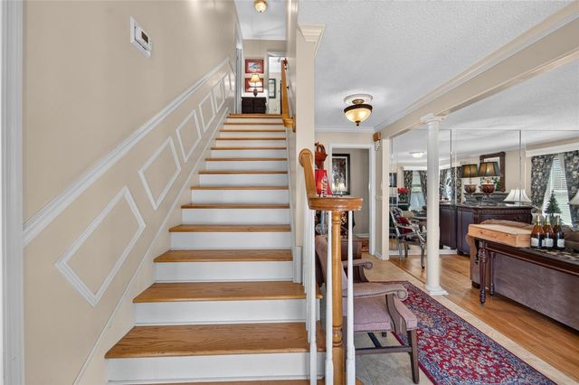 4121 W DE LEON STREET, Tampa, FL 33609