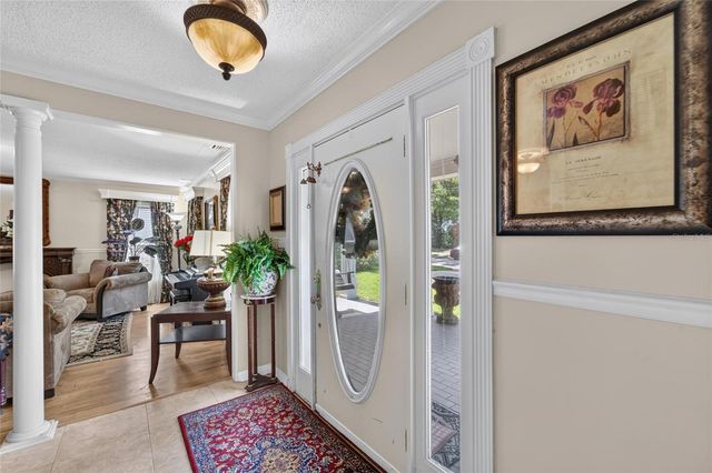 4121 W DE LEON STREET, Tampa, FL 33609
