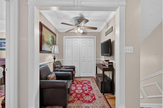 4121 W DE LEON STREET, Tampa, FL 33609