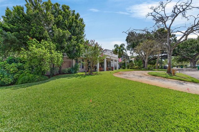4121 W DE LEON STREET, Tampa, FL 33609
