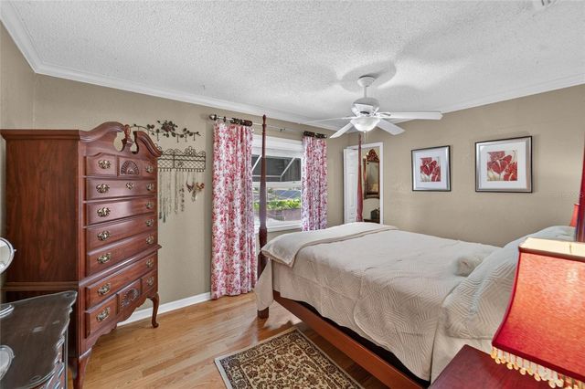 4121 W DE LEON STREET, Tampa, FL 33609