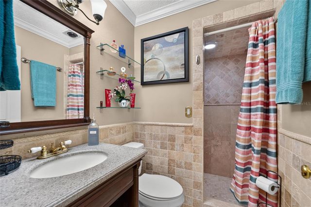 4121 W DE LEON STREET, Tampa, FL 33609