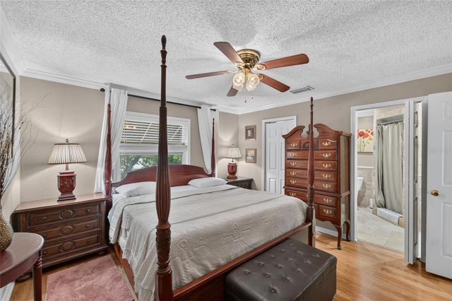 4121 W DE LEON STREET, Tampa, FL 33609