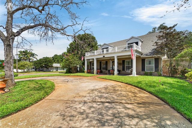 4121 W DE LEON STREET, Tampa, FL 33609