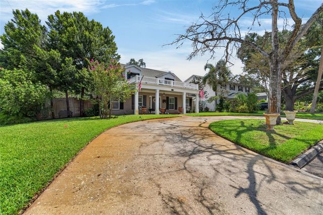 4121 W DE LEON STREET, Tampa, FL 33609
