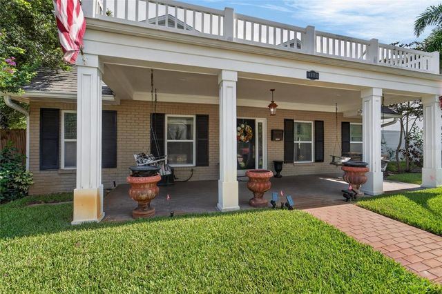 4121 W DE LEON STREET, Tampa, FL 33609