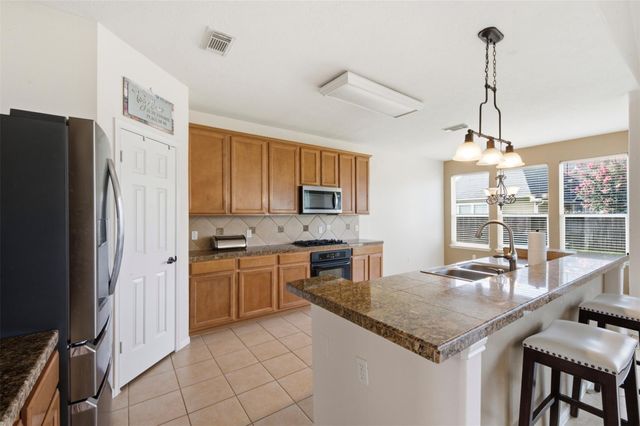 12707 Rocky Briar Lane, Tomball, TX 77377