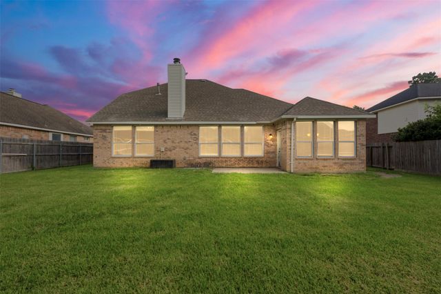 12707 Rocky Briar Lane, Tomball, TX 77377