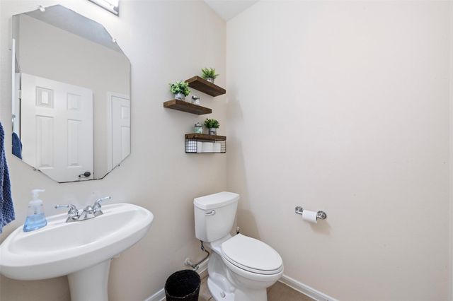 12707 Rocky Briar Lane, Tomball, TX 77377