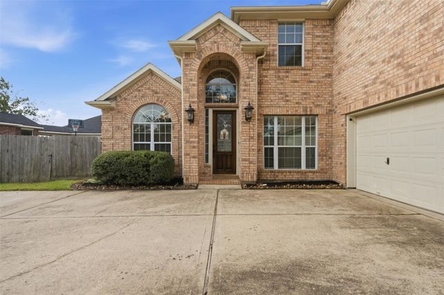 12707 Rocky Briar Lane, Tomball, TX 77377
