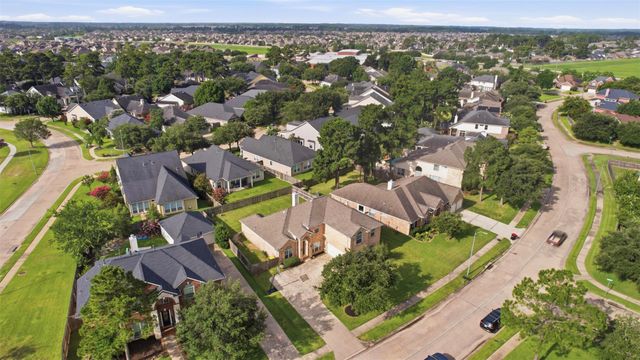 12707 Rocky Briar Lane, Tomball, TX 77377