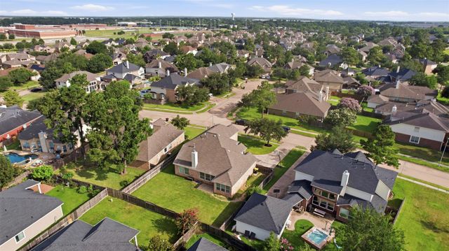 12707 Rocky Briar Lane, Tomball, TX 77377