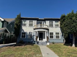 717 S Bronson Avenue, Los Angeles, CA 90005