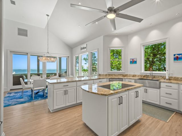 4522 St Teresa Landing, St Teresa, FL 32358