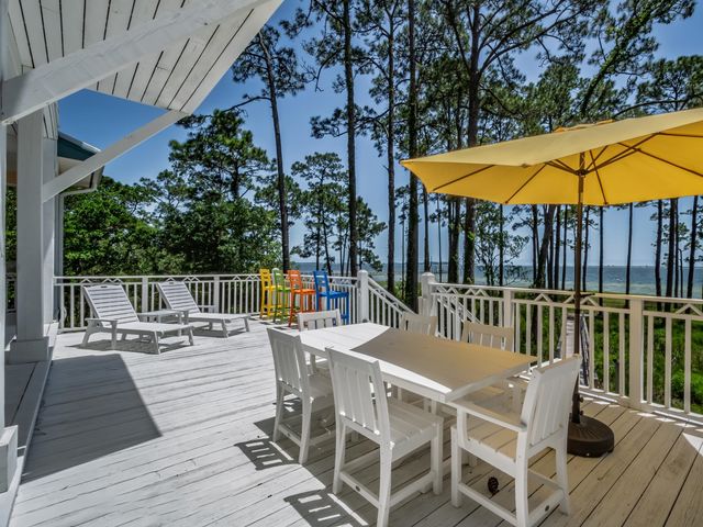 4522 St Teresa Landing, St Teresa, FL 32358