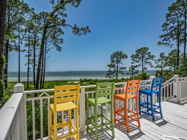 4522 St Teresa Landing, St Teresa, FL 32358