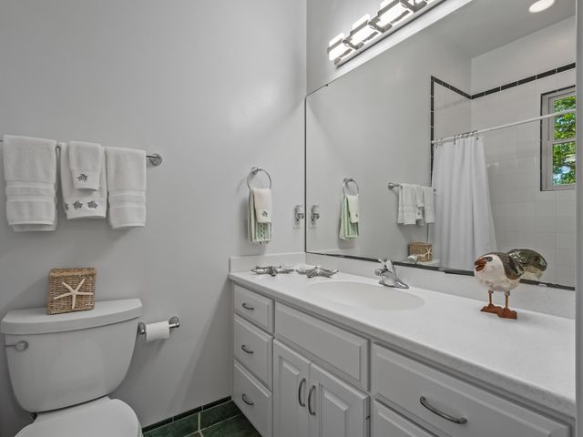 4522 St Teresa Landing, St Teresa, FL 32358